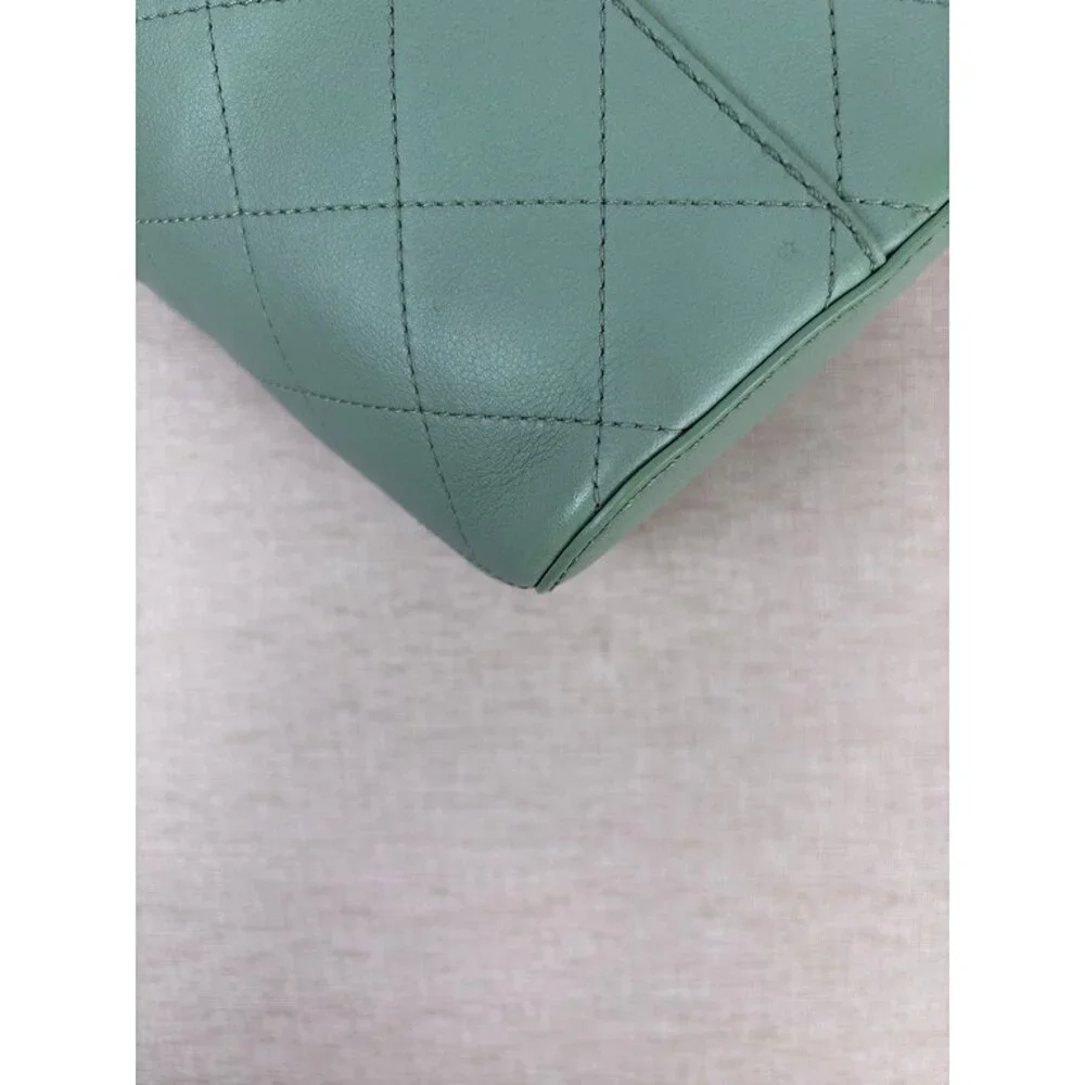 CHANEL Green Caviar Drawstring Bucket Bag AGHW